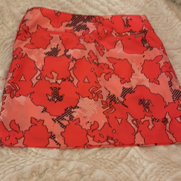 Lija tennis/golf skirt, lined. Bright salmon color, size 12 - Picture 2 of 6